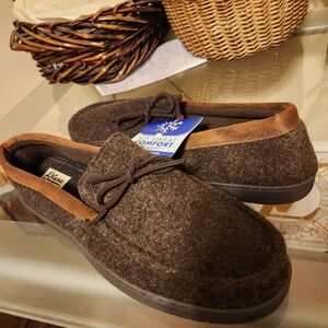 Dearfoams Men's Dark Brown Loafers